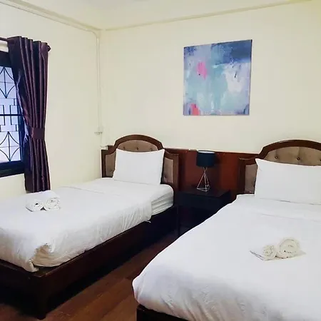 Punyin Hotel Inthanon -ปั้นหยิ่น โฮเทล Chom Thong Bagian luar foto