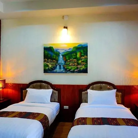 Punyin Hotel Inthanon -ปั้นหยิ่น โฮเทล Chom Thong Bagian luar foto