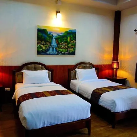 Punyin Hotel Inthanon -ปั้นหยิ่น โฮเทล Chom Thong Bagian luar foto