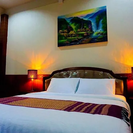 Punyin Hotel Inthanon -ปั้นหยิ่น โฮเทล Chom Thong Bagian luar foto