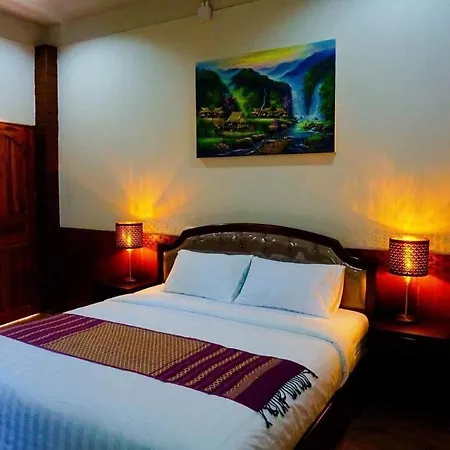 Punyin Hotel Inthanon -ปั้นหยิ่น โฮเทล Chom Thong Bagian luar foto