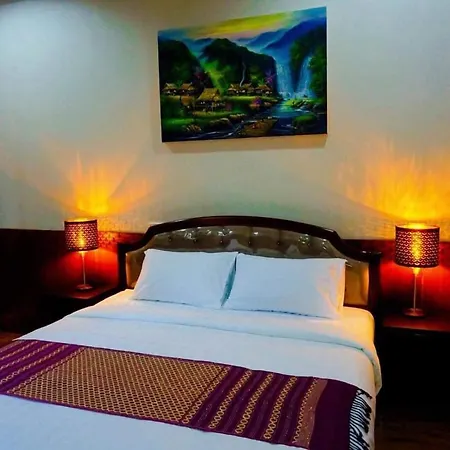 Punyin Hotel Inthanon -ปั้นหยิ่น โฮเทล Chom Thong Bagian luar foto